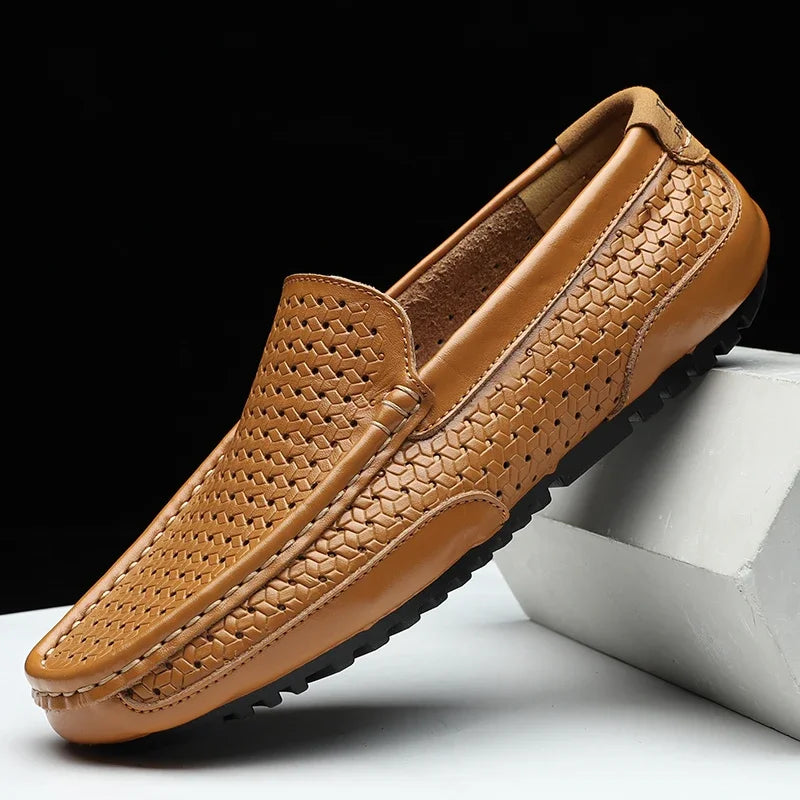 2023 Summer Men Casual Shoes Luxury Brand Genuine Leather Mens Loafers Moccasins Hollow Out Breathable Slip on Driving Shoes