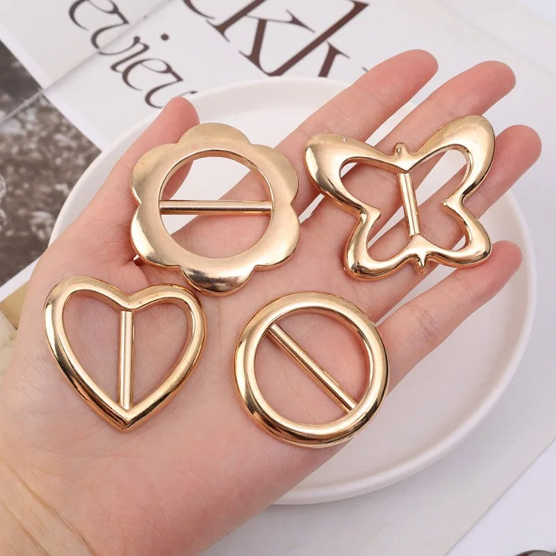 Elegant Scarf Ring Clip Waist Buckle Metal Heart Butterfly Brooches Scarves Button Curved Garment Brooches Women Shawl Clip