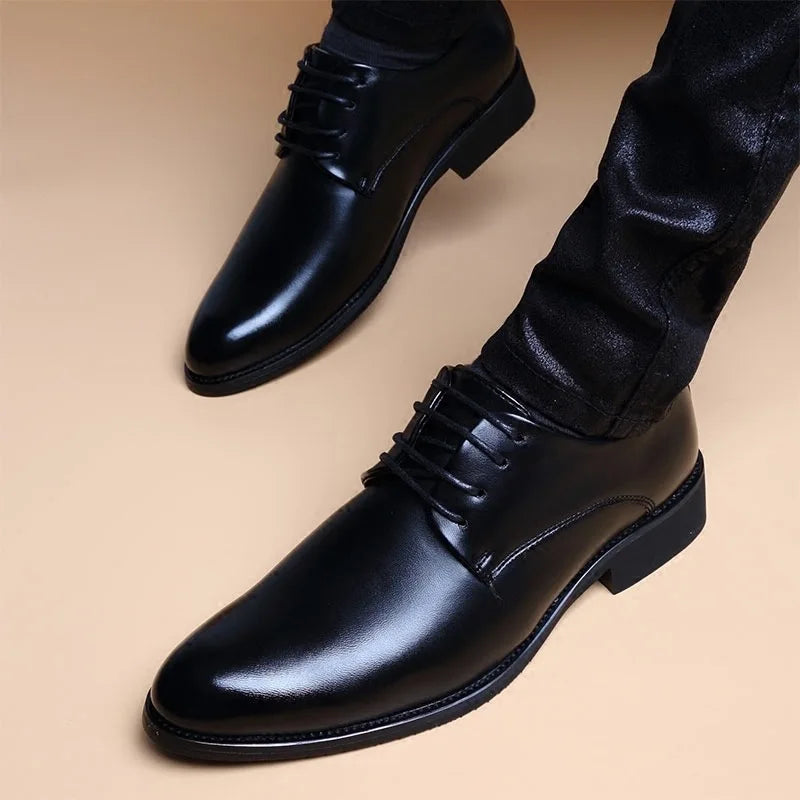 Men Wedding Leather Business Men's Dress Pointed Casual Youth British Style Inner Heightening Spring 2024 New Arrivals Shoes