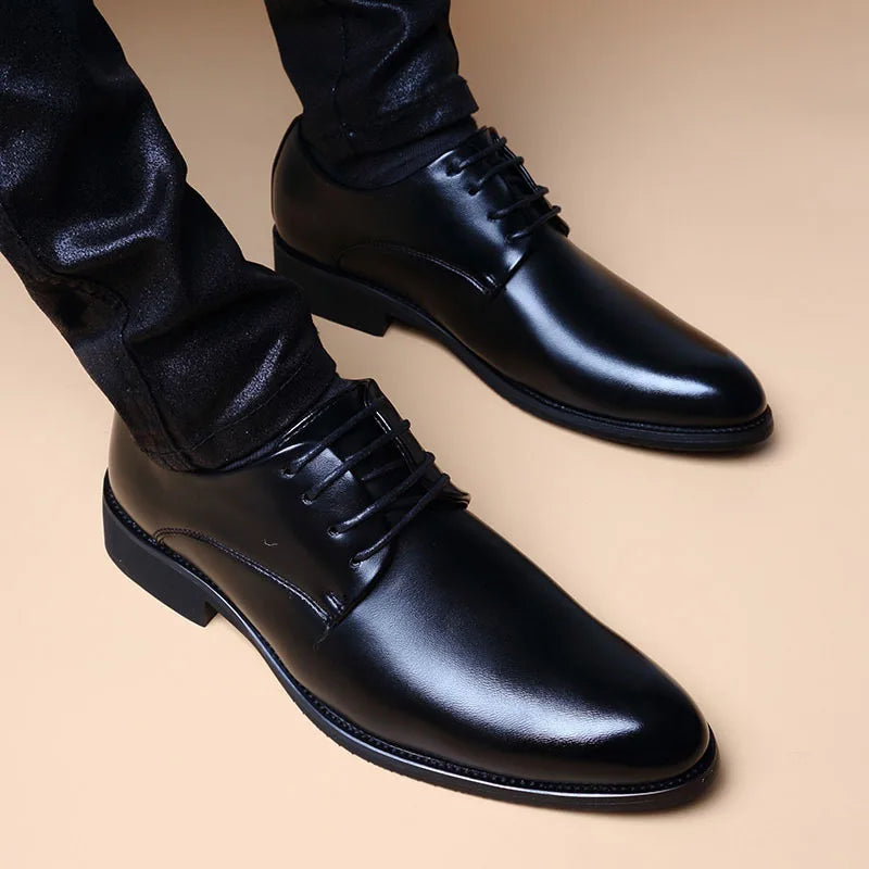 Men Wedding Leather Business Men's Dress Pointed Casual Youth British Style Inner Heightening Spring 2024 New Arrivals Shoes