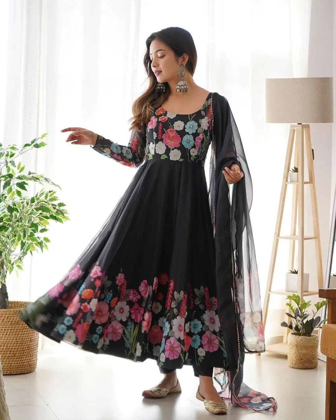 Beautiful Black Salwar Kameez Pakistani Women Wedding Wear Anarkali Gown Sets