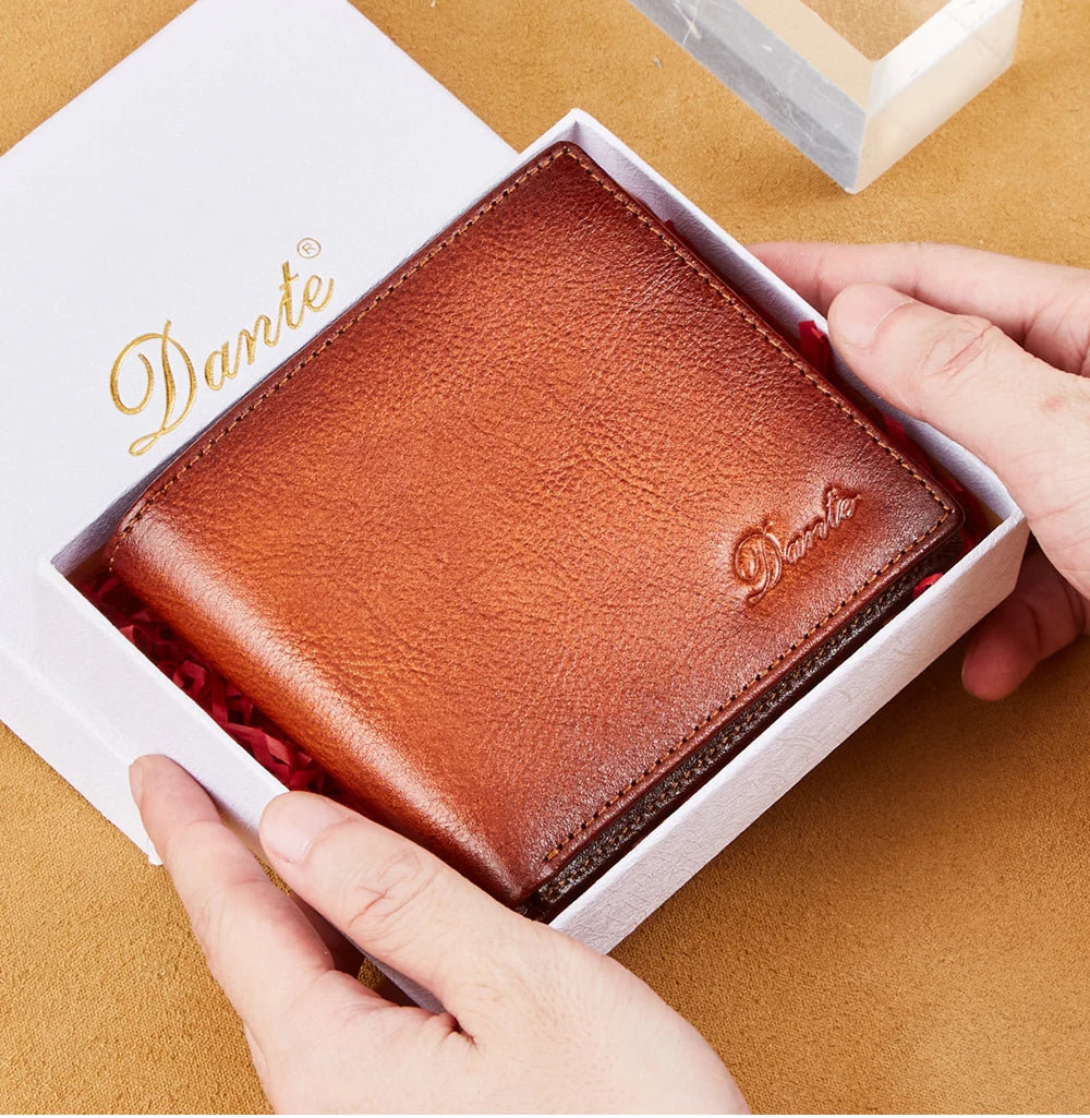The first layer of men's wallet is made of cowhide, handcrafted, anti-theft and card swiping RFID, 100% genuine leather wallet
