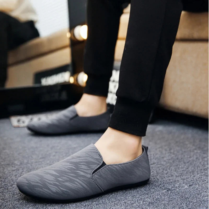 2023 Men Flat Casual Loafers Trend Slip on Sport Shoes Fashion Light Breathable Solid Color Walking Shoes Zapatillas Hombre