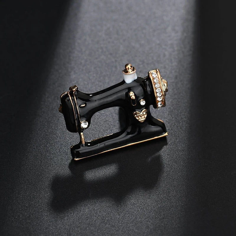 New Women Girls Sewing Machine Brooch Black Enamel Brooches Jewelry Hijab Pin For Collar Suit Scarf Decoration Accessories