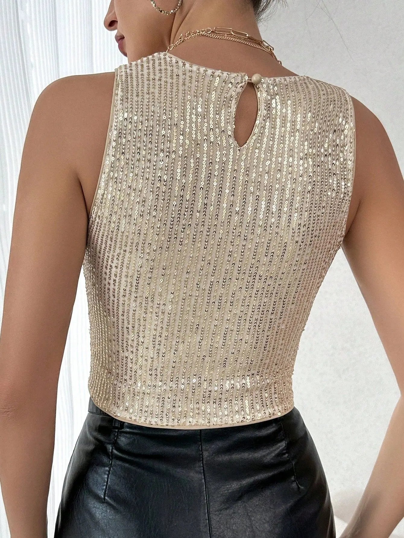 Spring and summer 2024 cross-border new pure-color beads nightclub slim vest fashion casual small T-shirt woman