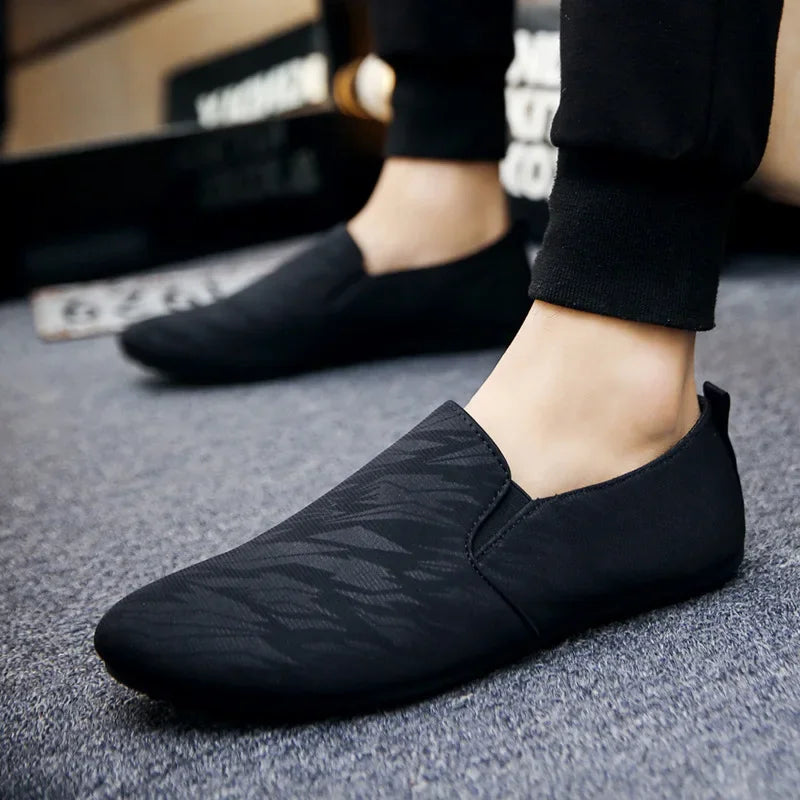 2023 Men Flat Casual Loafers Trend Slip on Sport Shoes Fashion Light Breathable Solid Color Walking Shoes Zapatillas Hombre