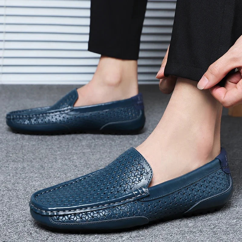 2023 Summer Men Casual Shoes Luxury Brand Genuine Leather Mens Loafers Moccasins Hollow Out Breathable Slip on Driving Shoes