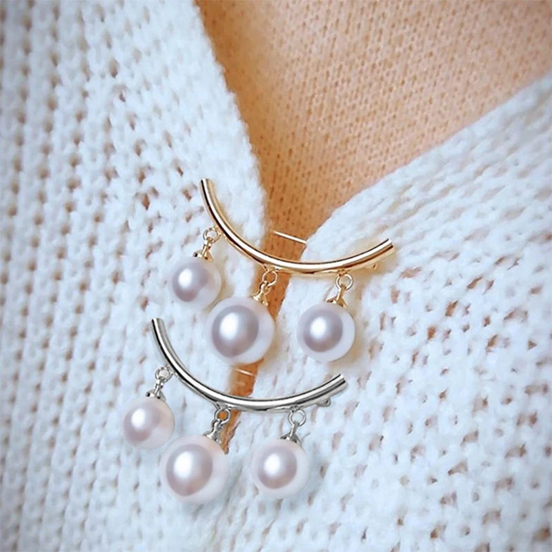 Simple Pearl Brooch Pins Korean Style Lady Women Dress Decoration Fixed Buckle Pin Charm Safety Pin Brooch Cardigan Clip Jewelry